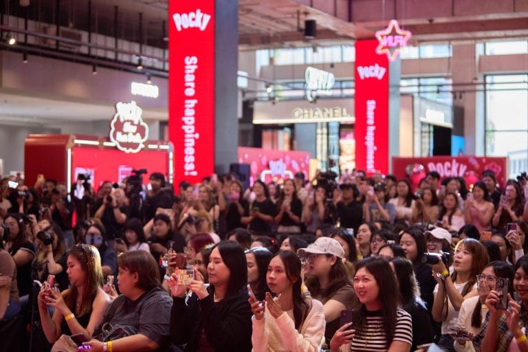 Pocky Connect with a Smile event crowd in Bangkok